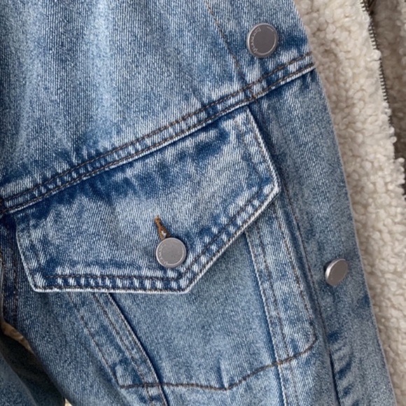NWOT Blank NYC Bear Hug Jean Denim Sherpa Jean Jacket Small S - Picture 9 of 13